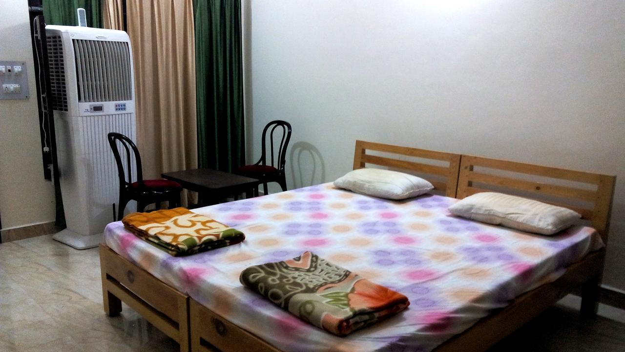 V Resorts Dudhwa Wilderness Camp Lakhimpur Exteriör bild